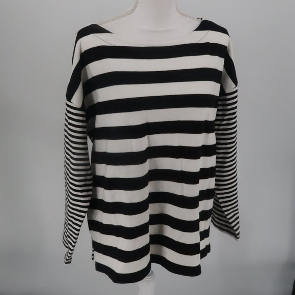 🚨FINAL PRICE 💸Banana Republic Black White Striped Sweater Size XL - Picture 1 of 4
